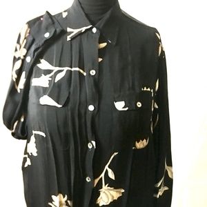 Jones & Co. Sheer Black/Flowers Blouse Front Pockets Large